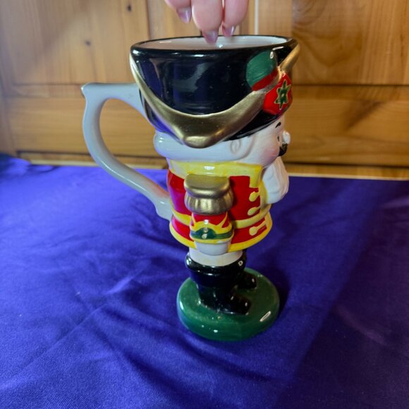 VTG ๐Teleflora Gift Nutcracker Ceramic Stein, Holiday Mug 16 fl oz - Picture 5 of 11